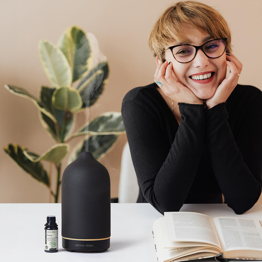 Aroma Tierra Organic Focus essential oil  blend best energizing,  help stay focused on work, study, or driving.