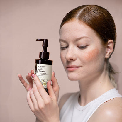 Aroma Tierra Organic Vanilla Santal nourishing dry body oil